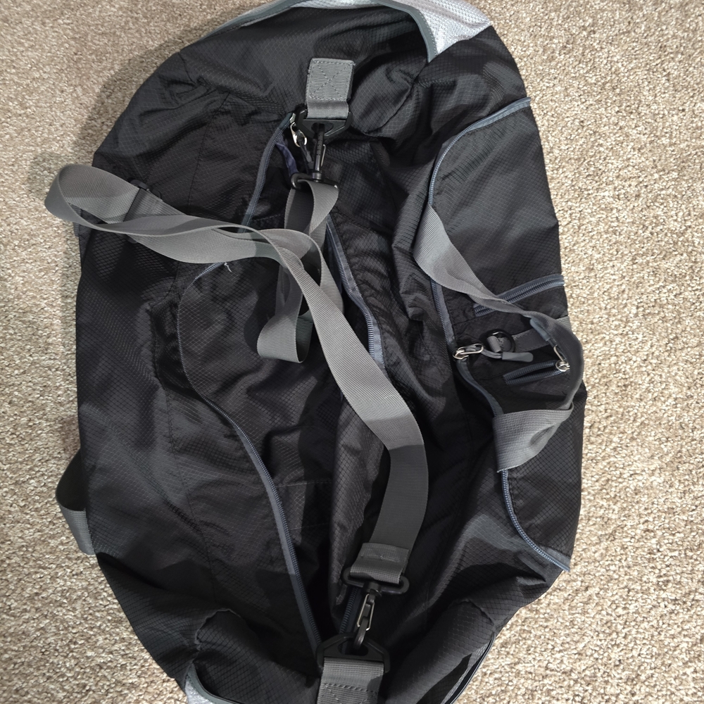 Black and Gray Men's Duffel Bag